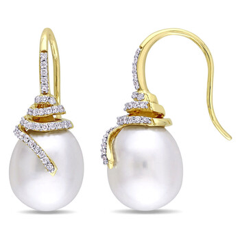 Amour 14K Yellow Gold South Sea Cultured Pearl And 1/3 Ct Tw Diamond Spiral Drop Earrings 2 Bông tai Amour 14K Yellow Gold South Sea Cultured Pearl And 1/3 Ct Tw Diamond Spiral Drop Earrings