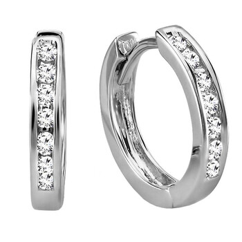 Dazzling Rock Dazzlingrock Collection 0.18 Carat (Ctw) 10K Small Round Diamond Huggie Hoop Earrings, White Gold 1 Bông tai Dazzling Rock Dazzlingrock Collection 0.18 Carat (Ctw) 10K Small Round Diamond Huggie Hoop Earrings
