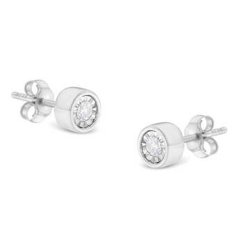Haus Of Brilliance Sterling Silver 1/5Ct Diamond Bezel-Set Stud Earrings (I-J, I2-I3) 2 Bông tai Haus Of Brilliance Sterling Silver 1/5Ct Diamond Bezel-Set Stud Earrings (I-J
